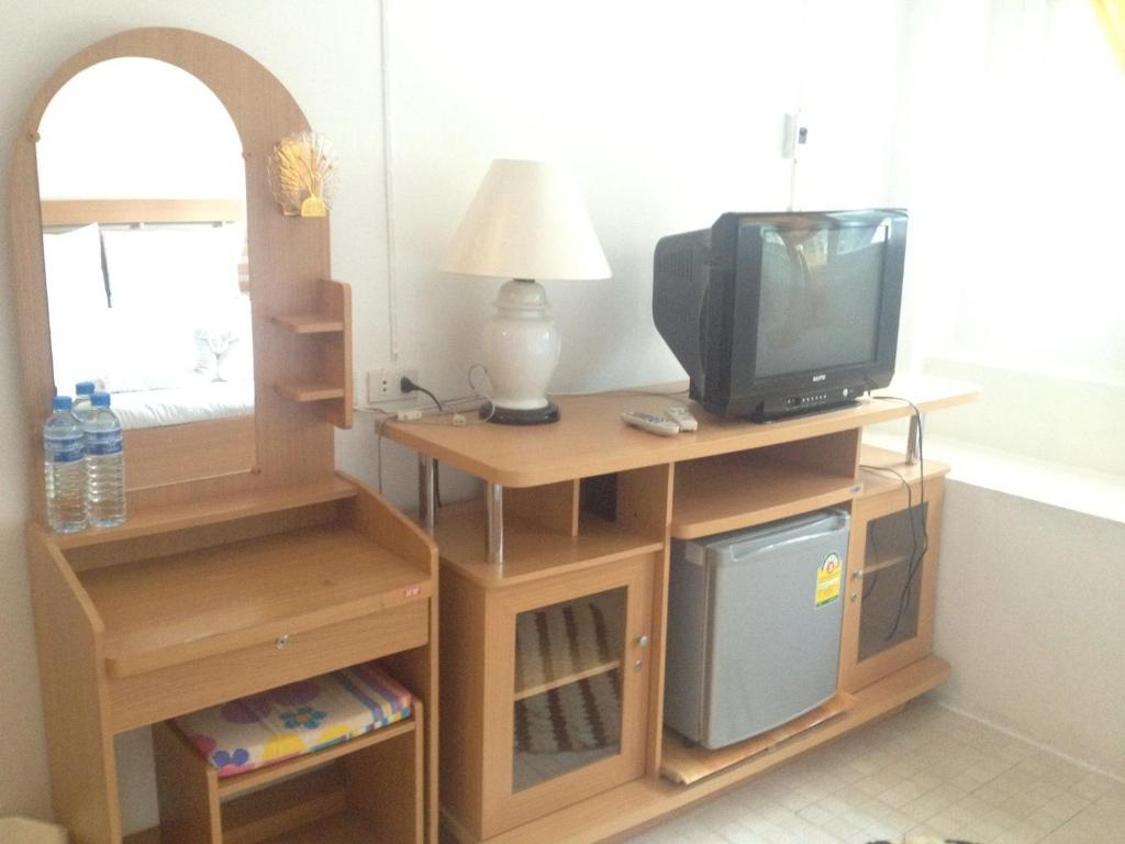 Cha-Am Seaside Hotel Стая снимка