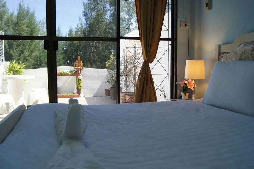 Cha-Am Seaside Hotel Екстериор снимка