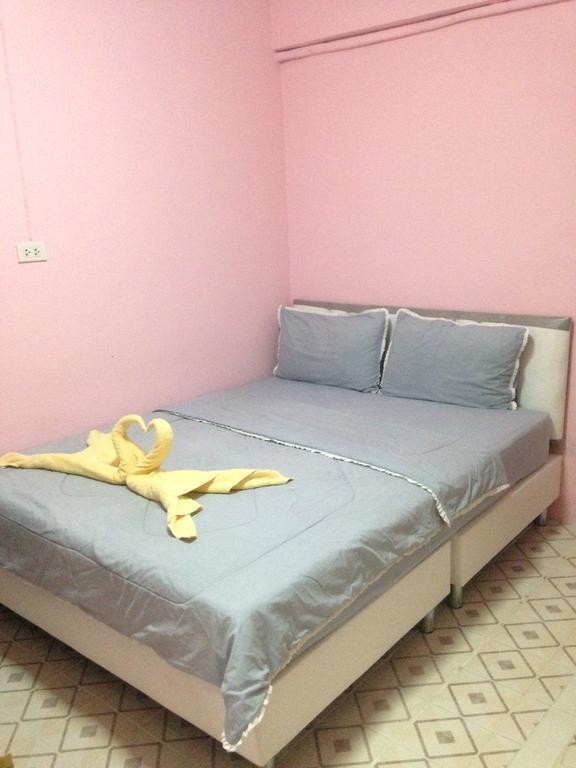 Cha-Am Seaside Hotel Екстериор снимка